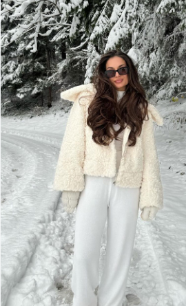 Winter Chic Outfits: Elegant and Stylish Ideas for Cold Weather